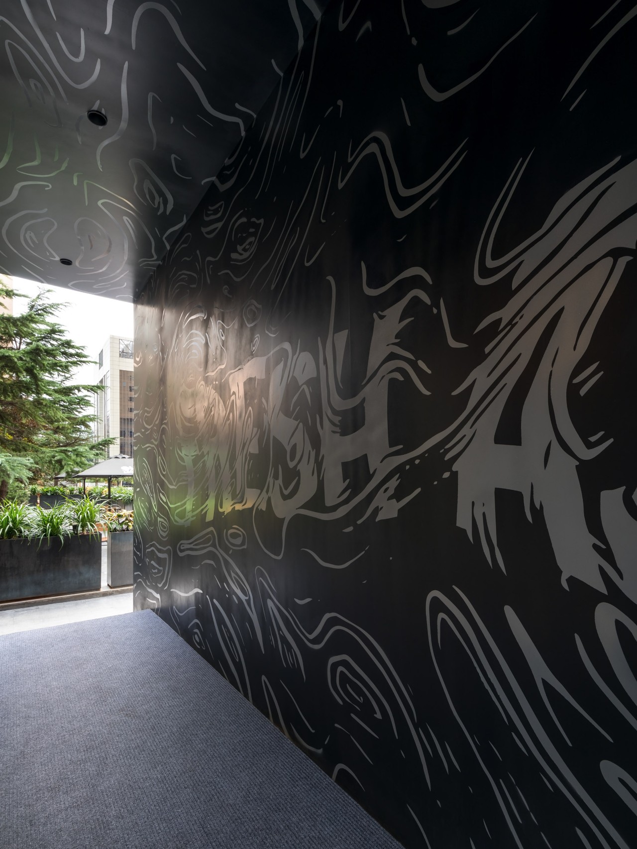 新作 | Oh Yeah 熬夜酒厂北京国贸店-挑战硬朗工业风的精酿啤酒吧-8