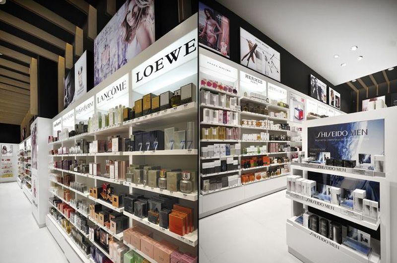 专卖店设计之商品陈列法则|| 名设网专卖店设计效果图案例-12