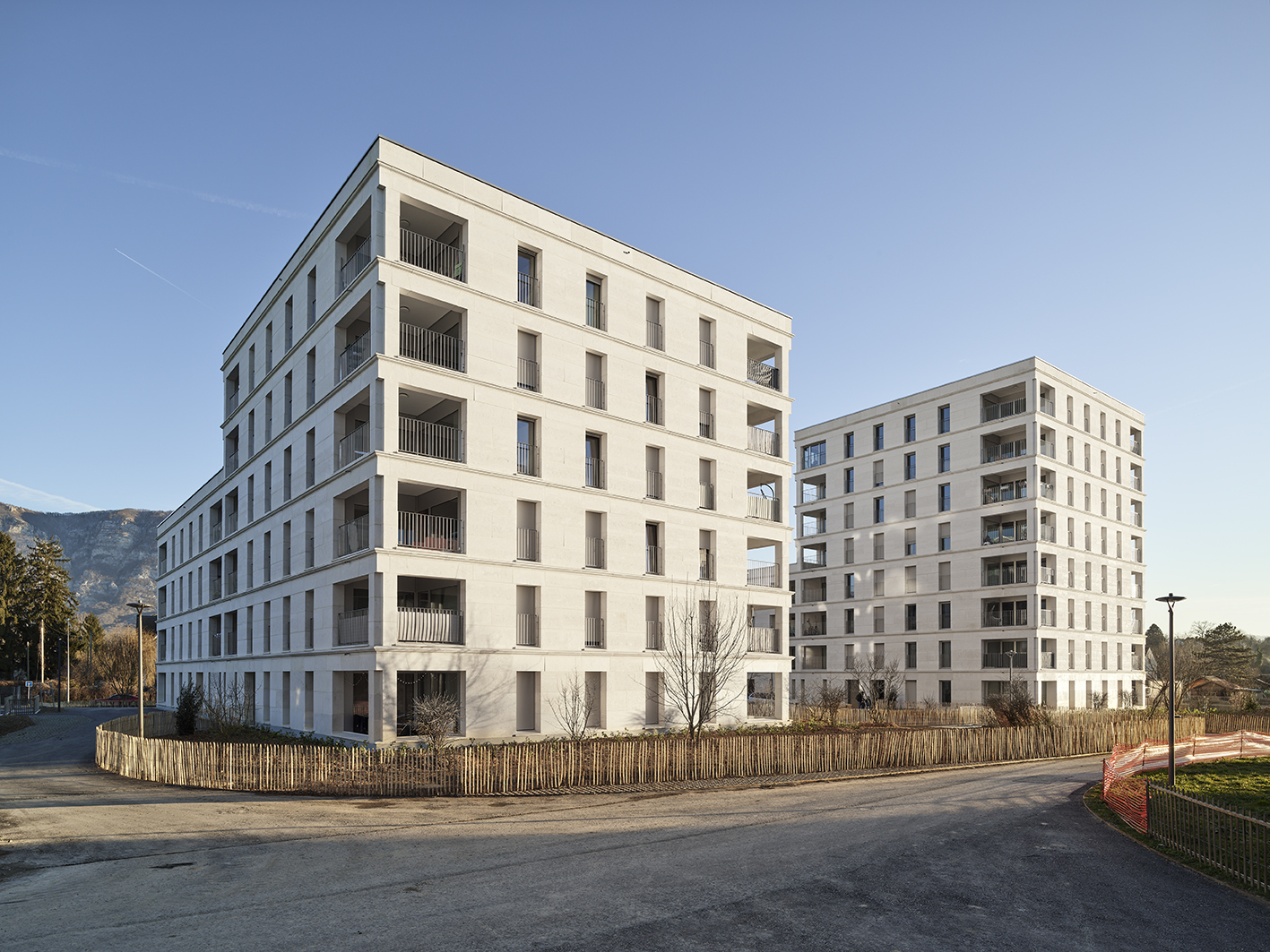 坚固石材住宅区丨瑞士丨Atelier Archiplein-26