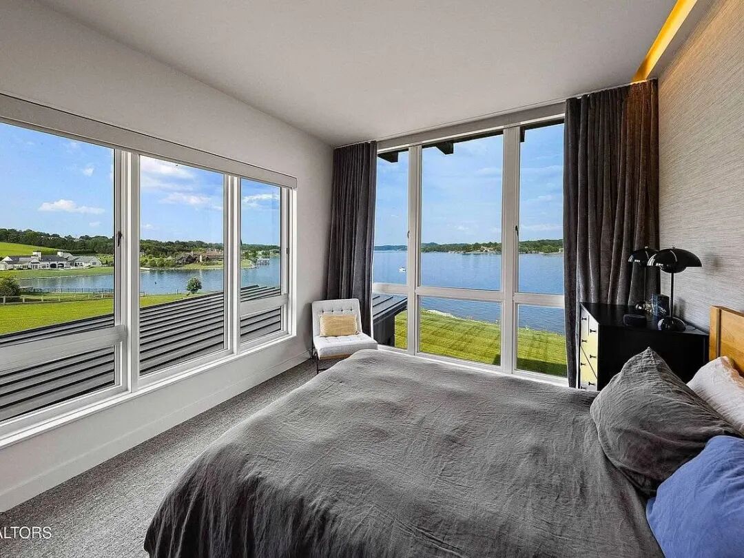 这是一种超然的湖边居住体验：当建筑成为精神的催化剂-25