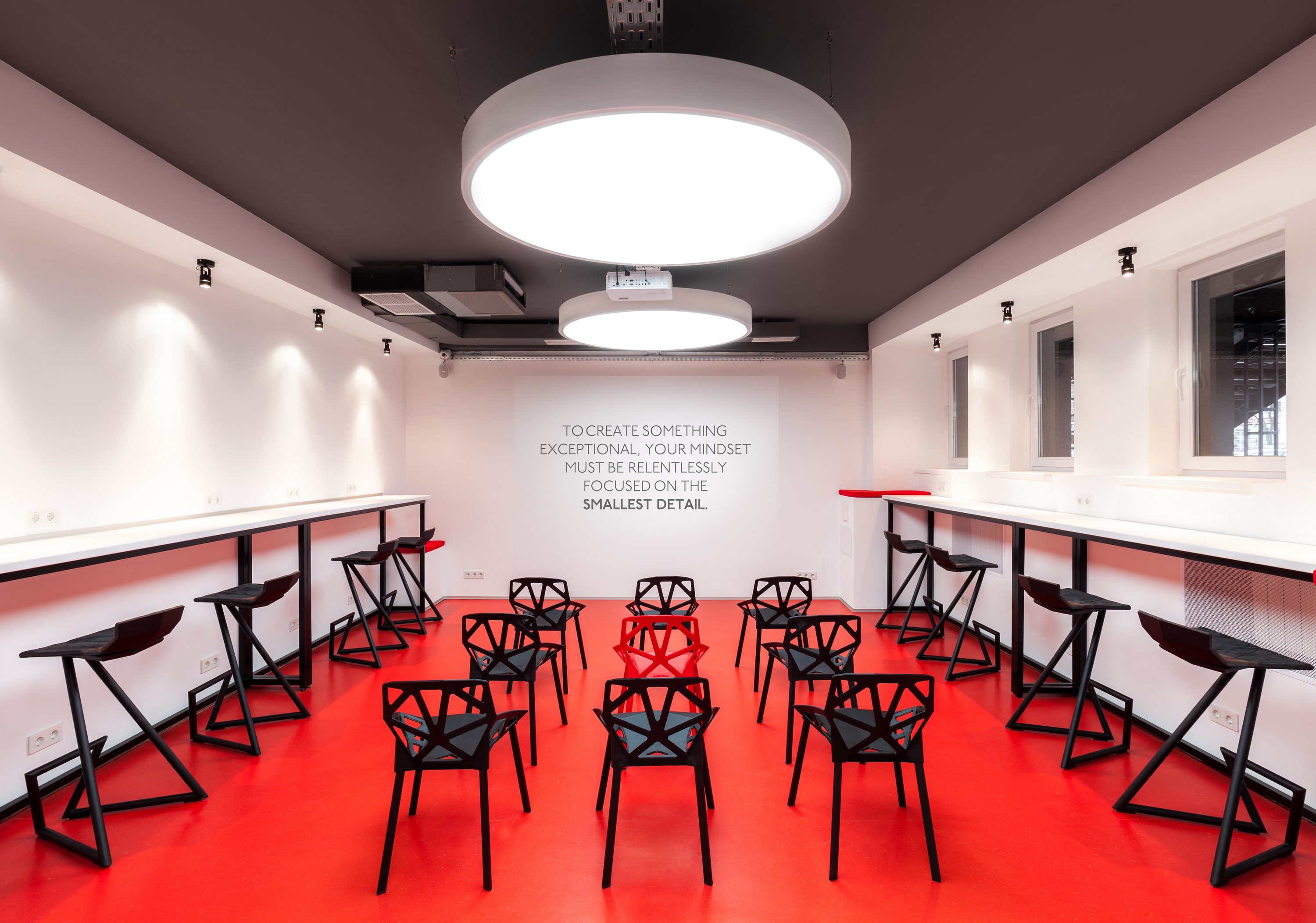 UNDERHUB 办公室-6