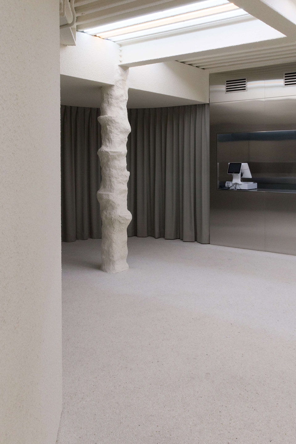 Andersson Bell旗舰店,首尔 / Creative Studio Unravel-24