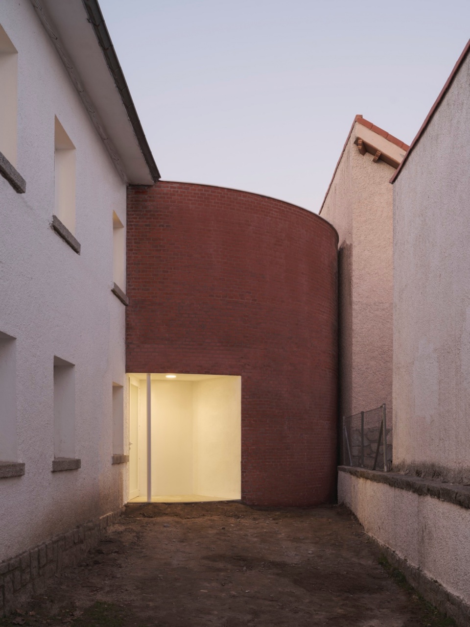 Los Molinos 图书馆改造丨西班牙马德里丨estudio DIIR-4