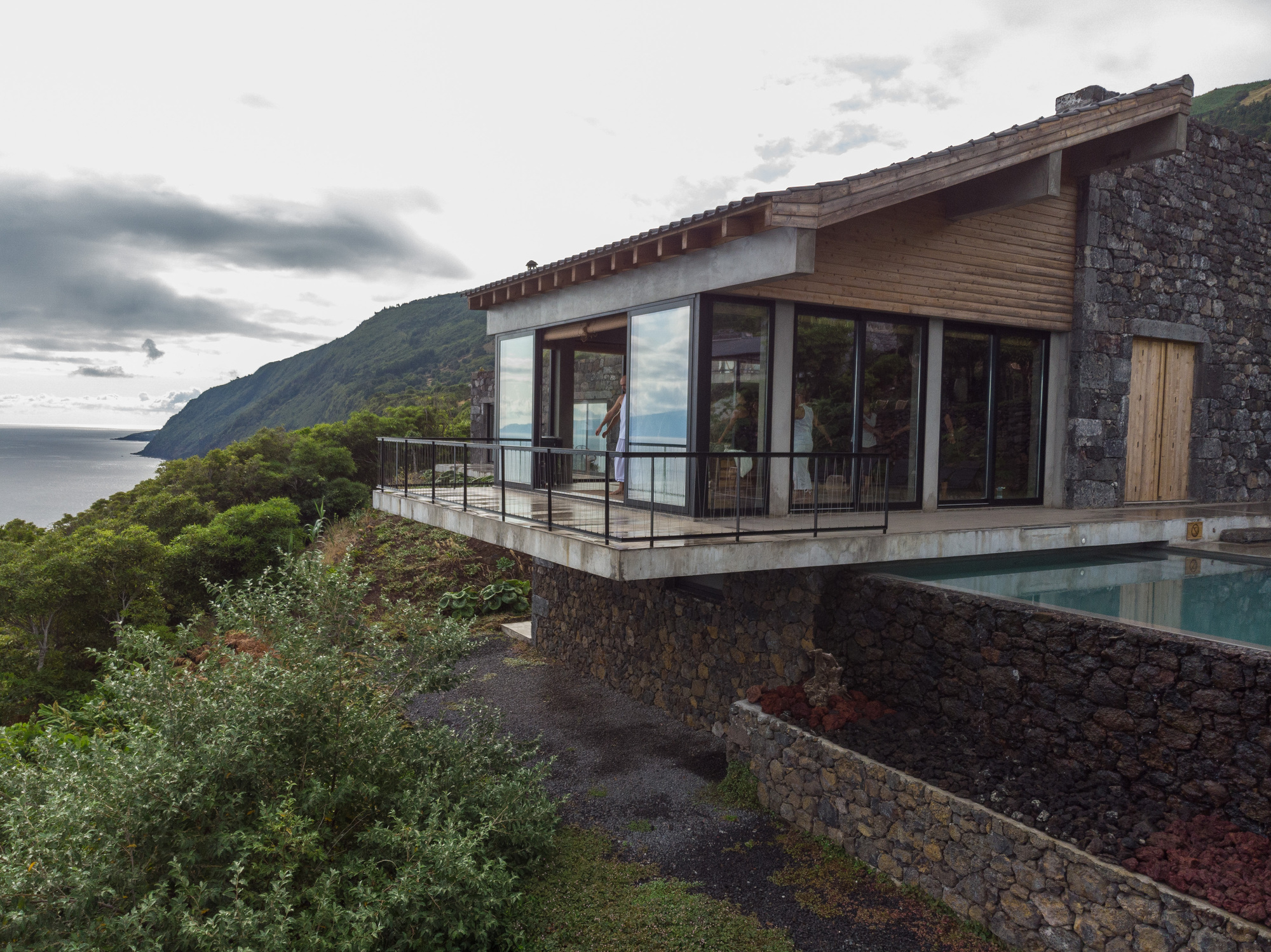 熔岩之家度假村(Resort Lava Homes)(2019)(Diogo Mega Architects)设计-61