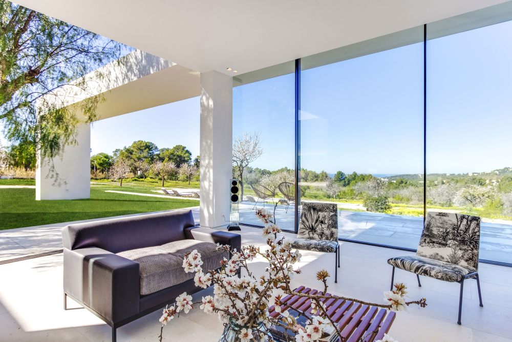 英国 Ibiza 之家 | Isabelle Stanislas-12