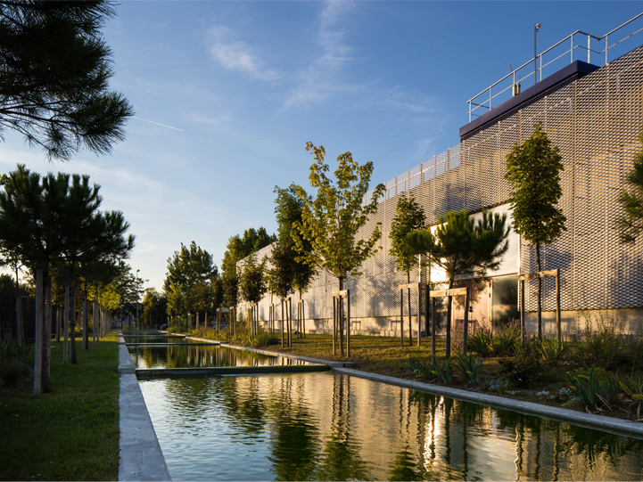 法国 Louis Fargue 污水处理厂景观设计-4