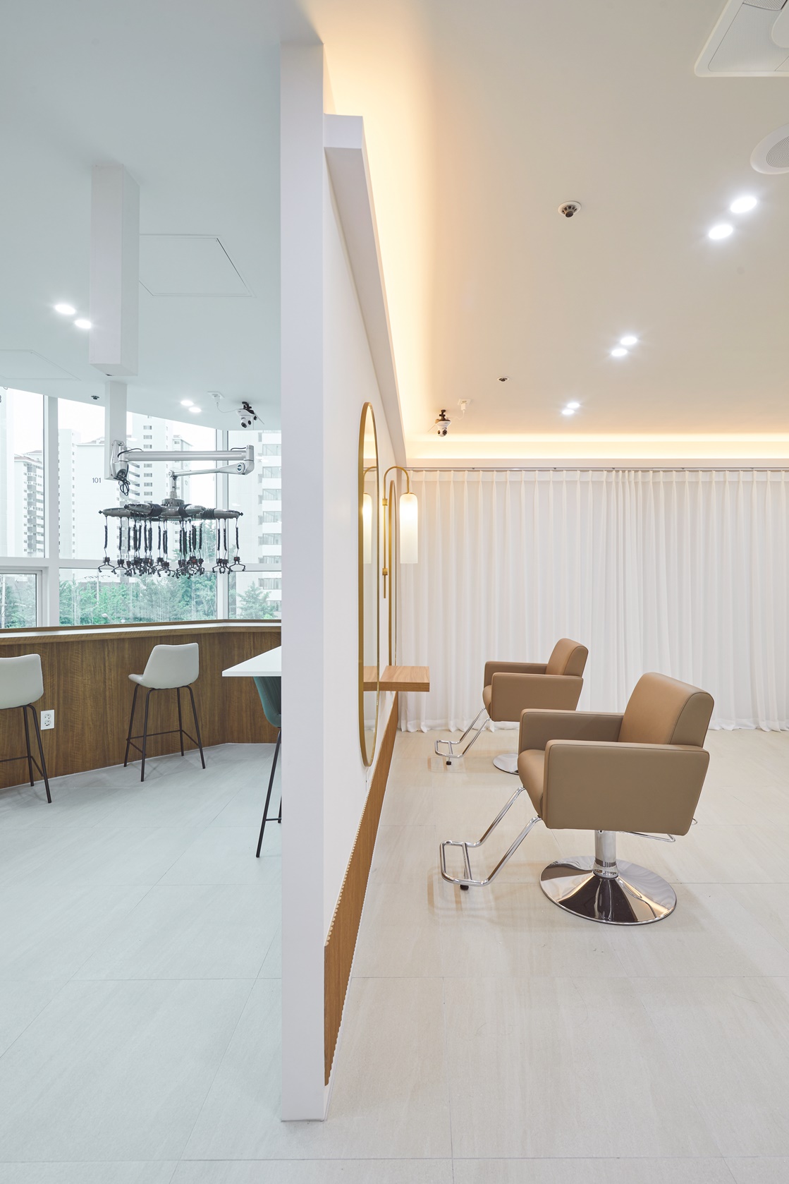 "首尔 39 平米美容室内设计 | 现代简约风，功能齐全"-16