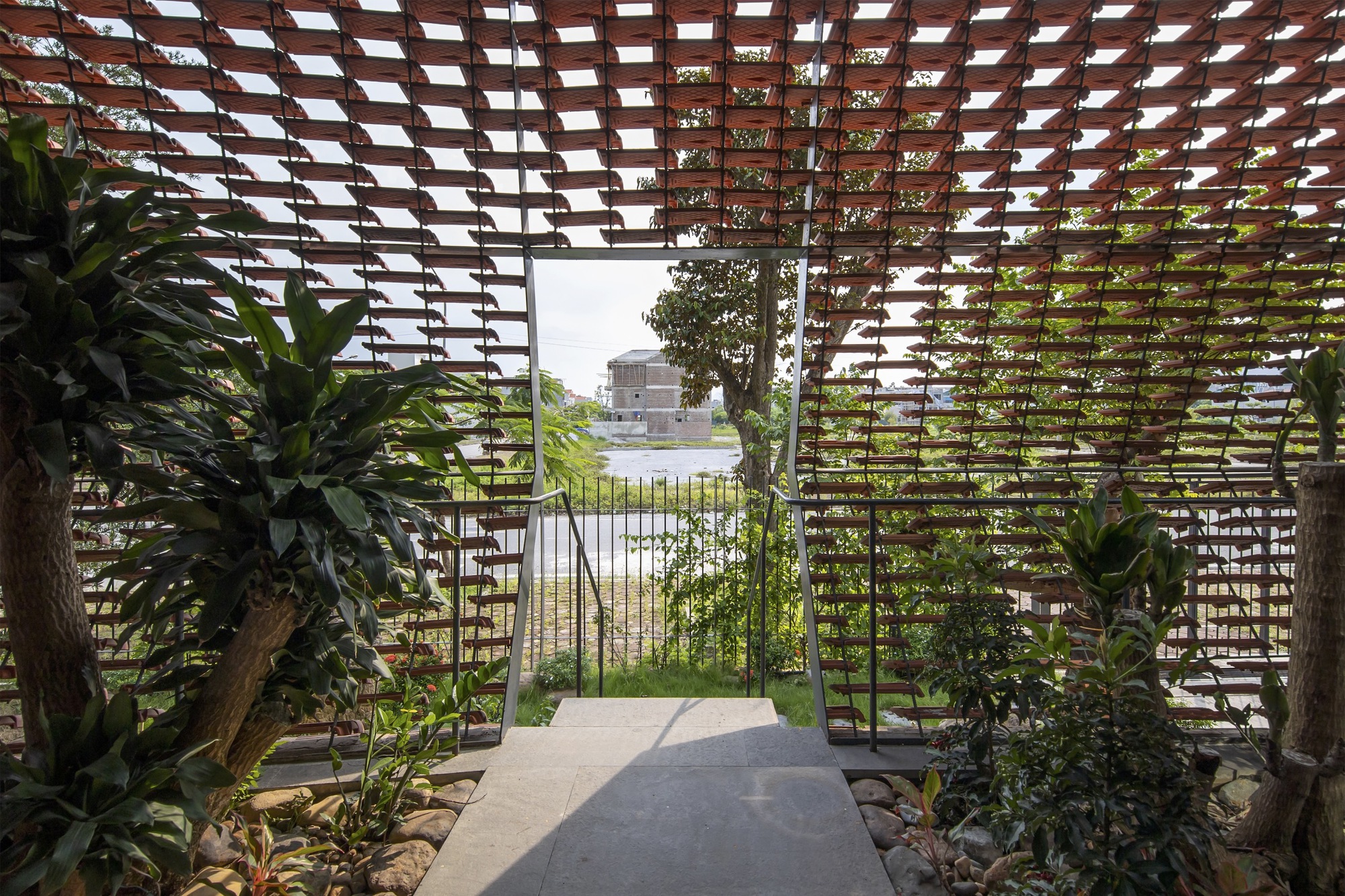 瓦片雀巢屋丨越南丨H&P Architects-19