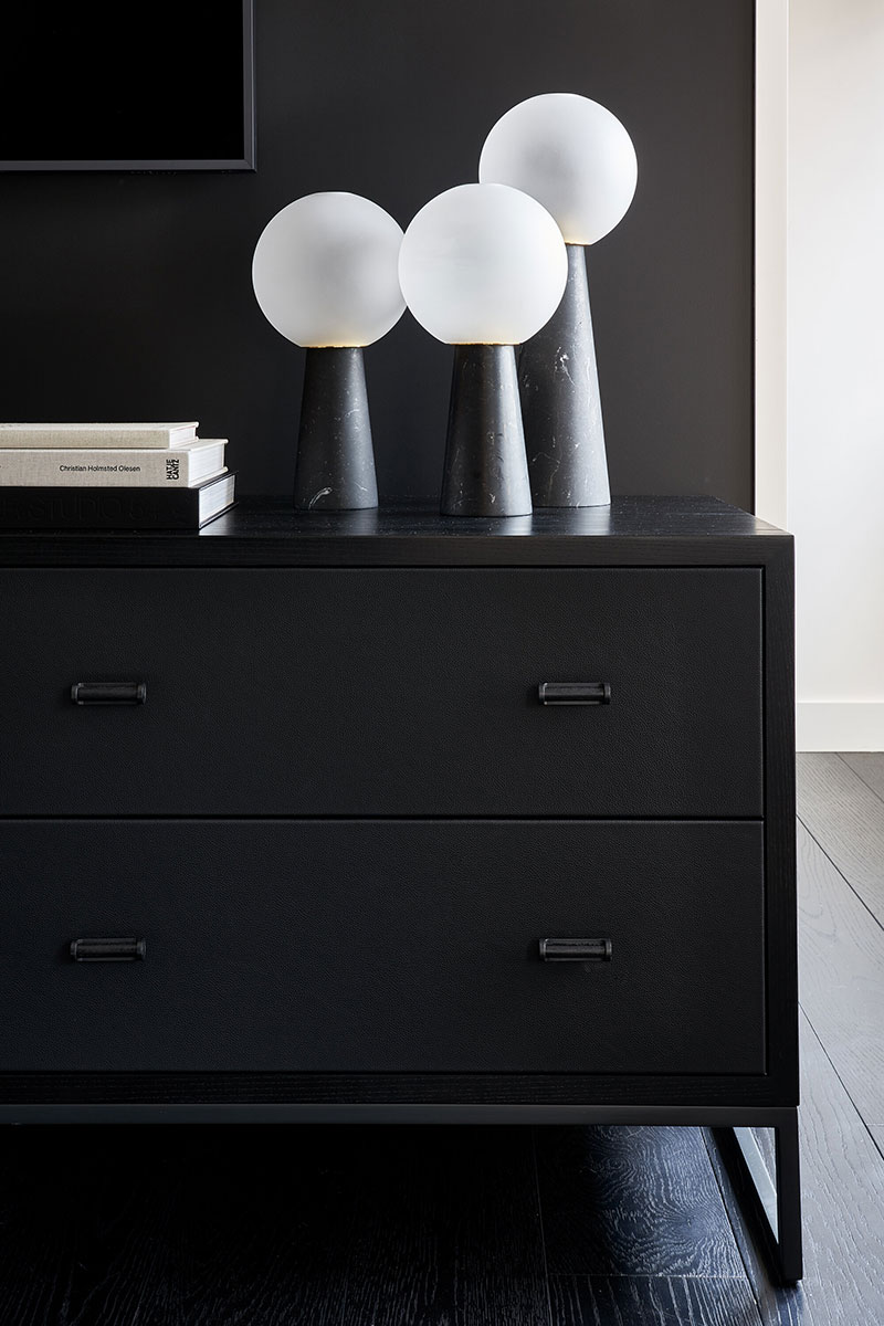 纽约时尚黑白家居，年轻家庭的温馨之作-20