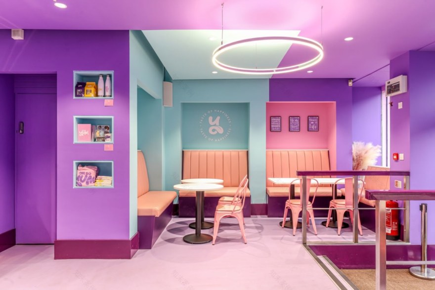 Oh So Yum!糖果色梦幻甜品店设计丨英国丨Phoenix Wharf-13