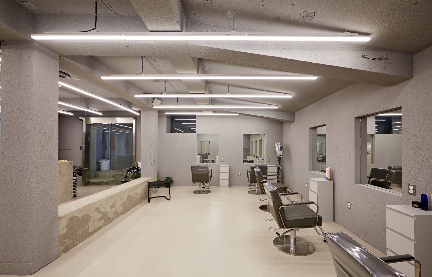 格雷登男性美容沙龙 | 现代复古的优雅空间-2