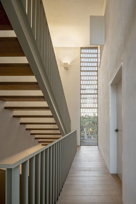 Par House · 镜像布局的现代住宅-22