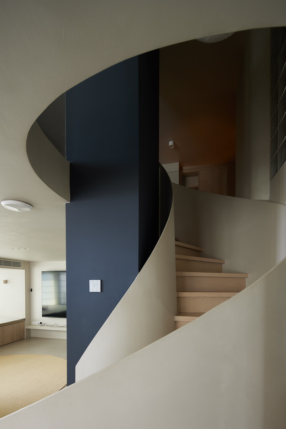 梨下设计 · 流动的空间,向上的力量-14