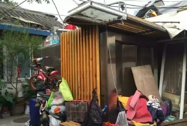 那些曾刷爆朋友圈的“爆改蜗居”，居住一年之后，后续惨状却是…-140