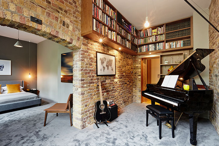 伦敦工业建筑中的时尚阁楼公寓-11