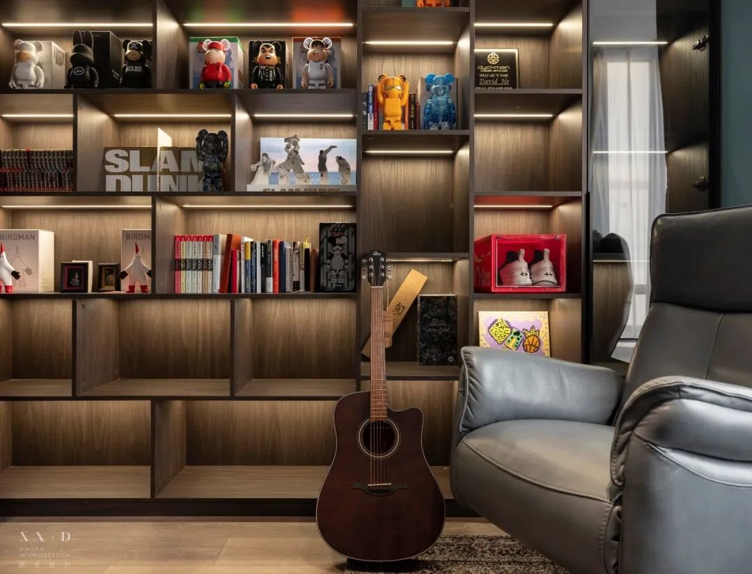 苏州玲珑湾 190 平私宅设计,金属元素与色彩点缀的个性空间-61