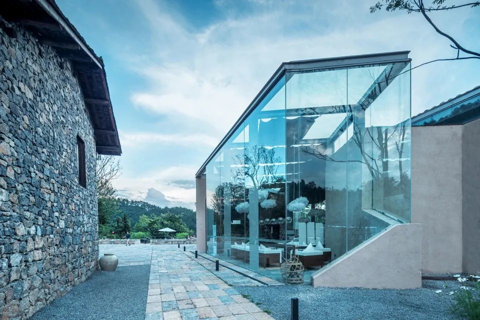 8个经典老建筑改造:老厂房、祖宅、乡村小学、空心村...
-183