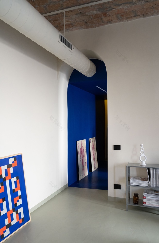 “轨道之家”(House on Track)小户型公寓设计项目丨意大利罗马丨STUDIOTAMAT-11