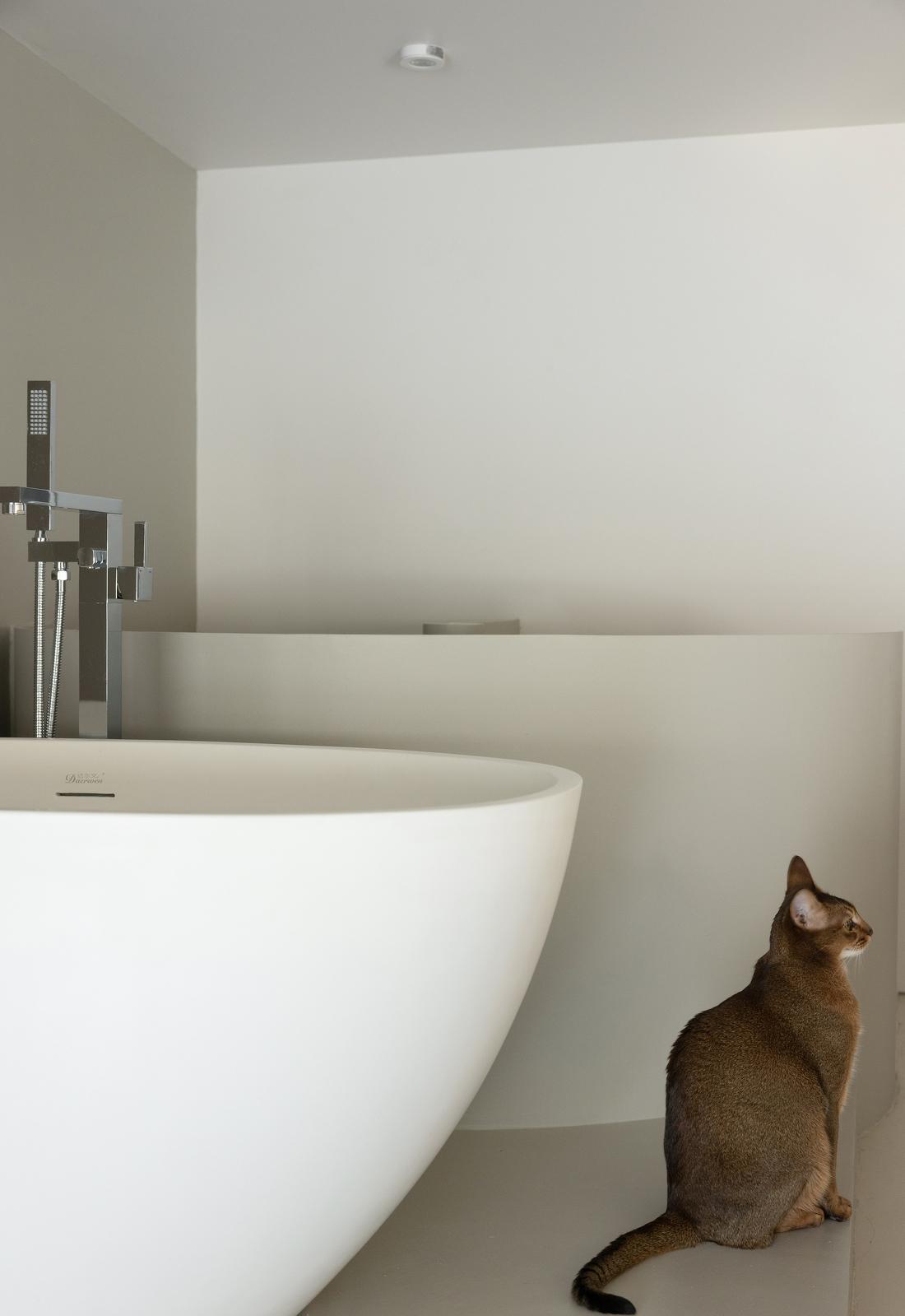 热爱 · 极简中古风复式住宅设计-18