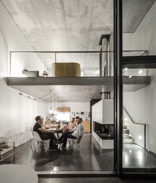 巴黎绿意盎然的家庭住宅-3