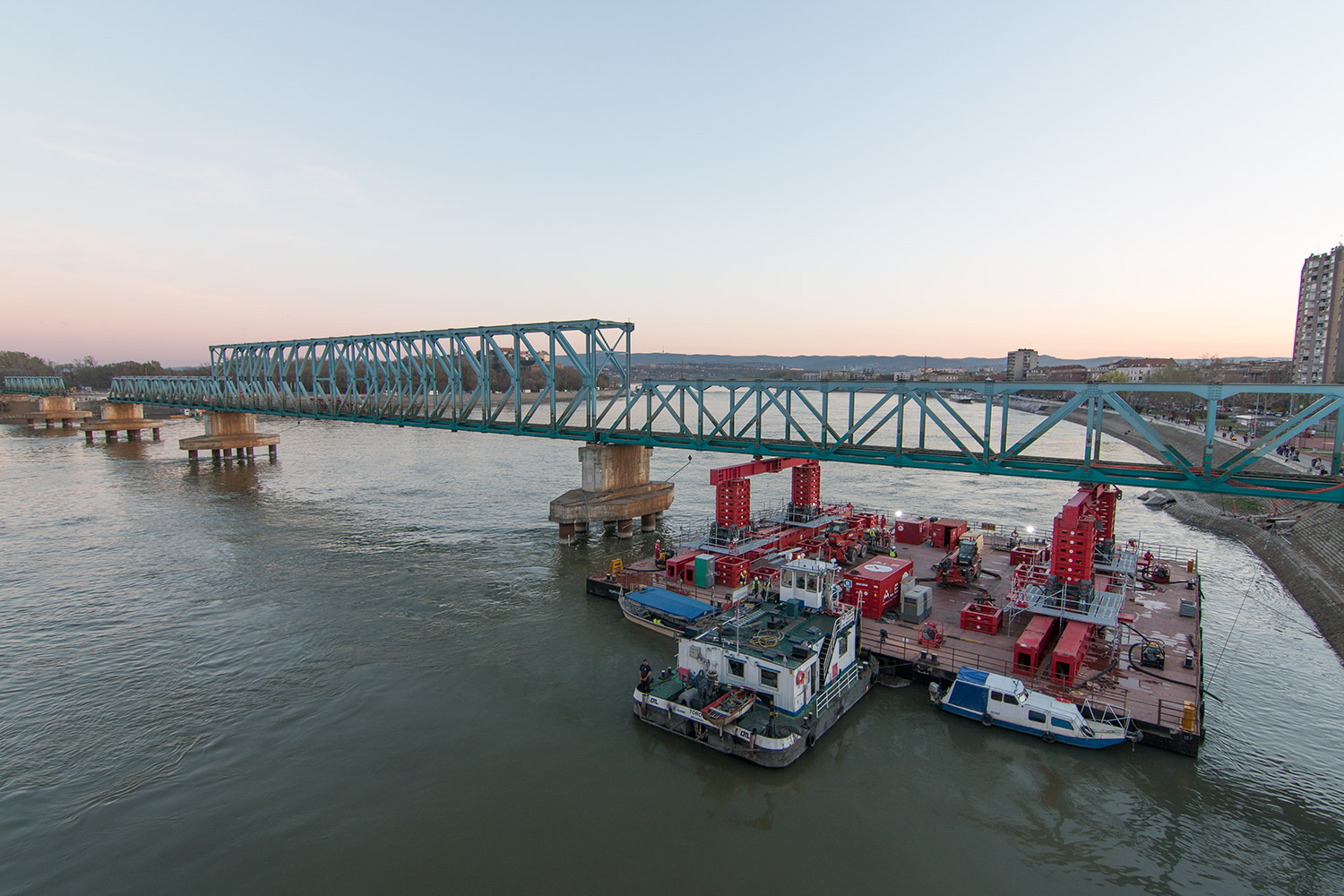 诺维萨德临时桥（博什科·佩罗舍维奇桥）拆除项目-0