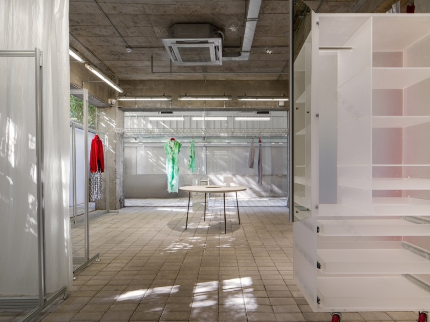 安福路 in the PARK 空间改造 | 简约工期下的多品牌集成店设计-18