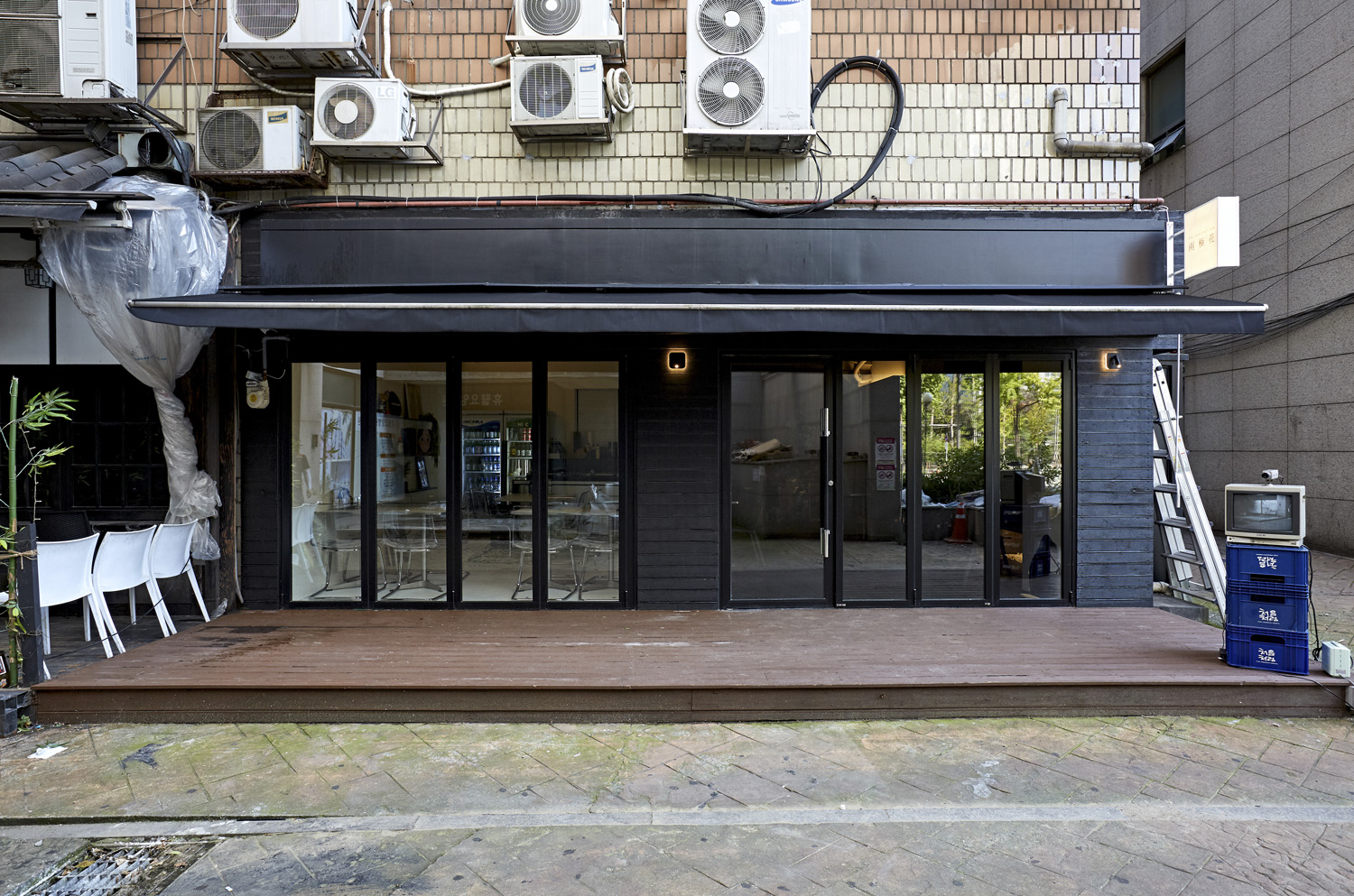 18 坪现代简约餐厅设计，精致美食空间-12