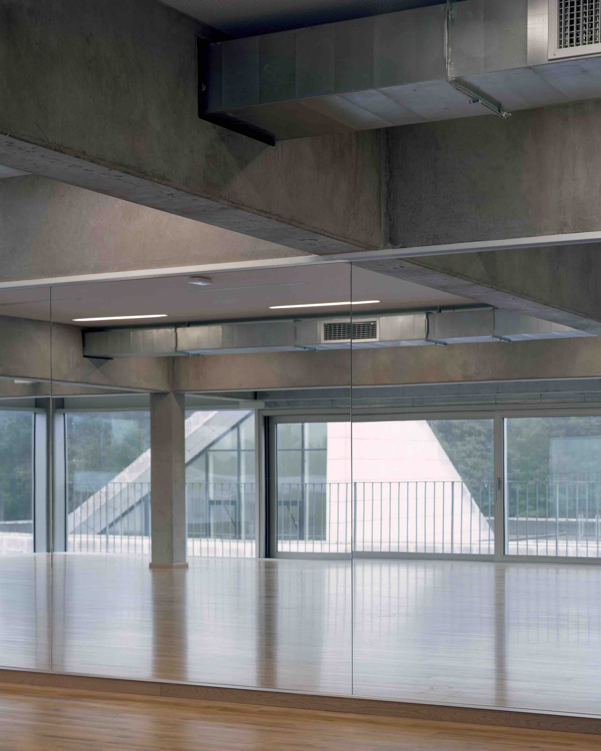 公共冷却器 | 巴黎萨克莱新校区的共享空间-38