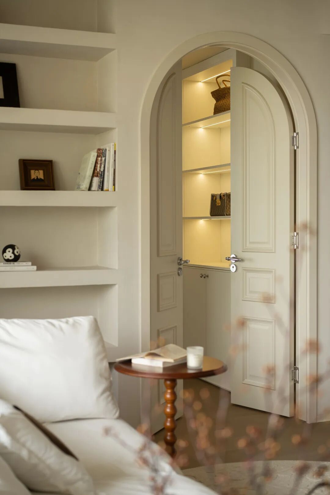 无向空间设计｜三室改一室的中古奶油风魔法-1