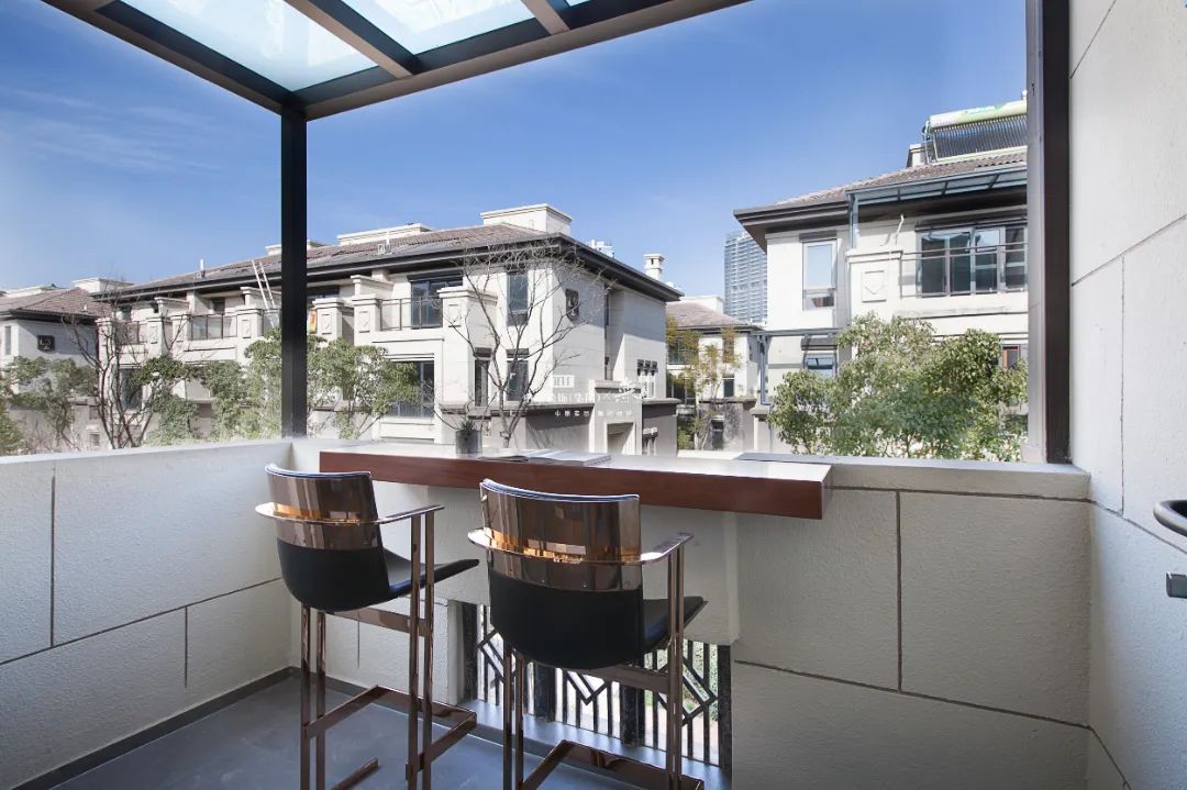 字形意,雍景湾 480㎡现代轻奢别墅装修之美丨中策-35