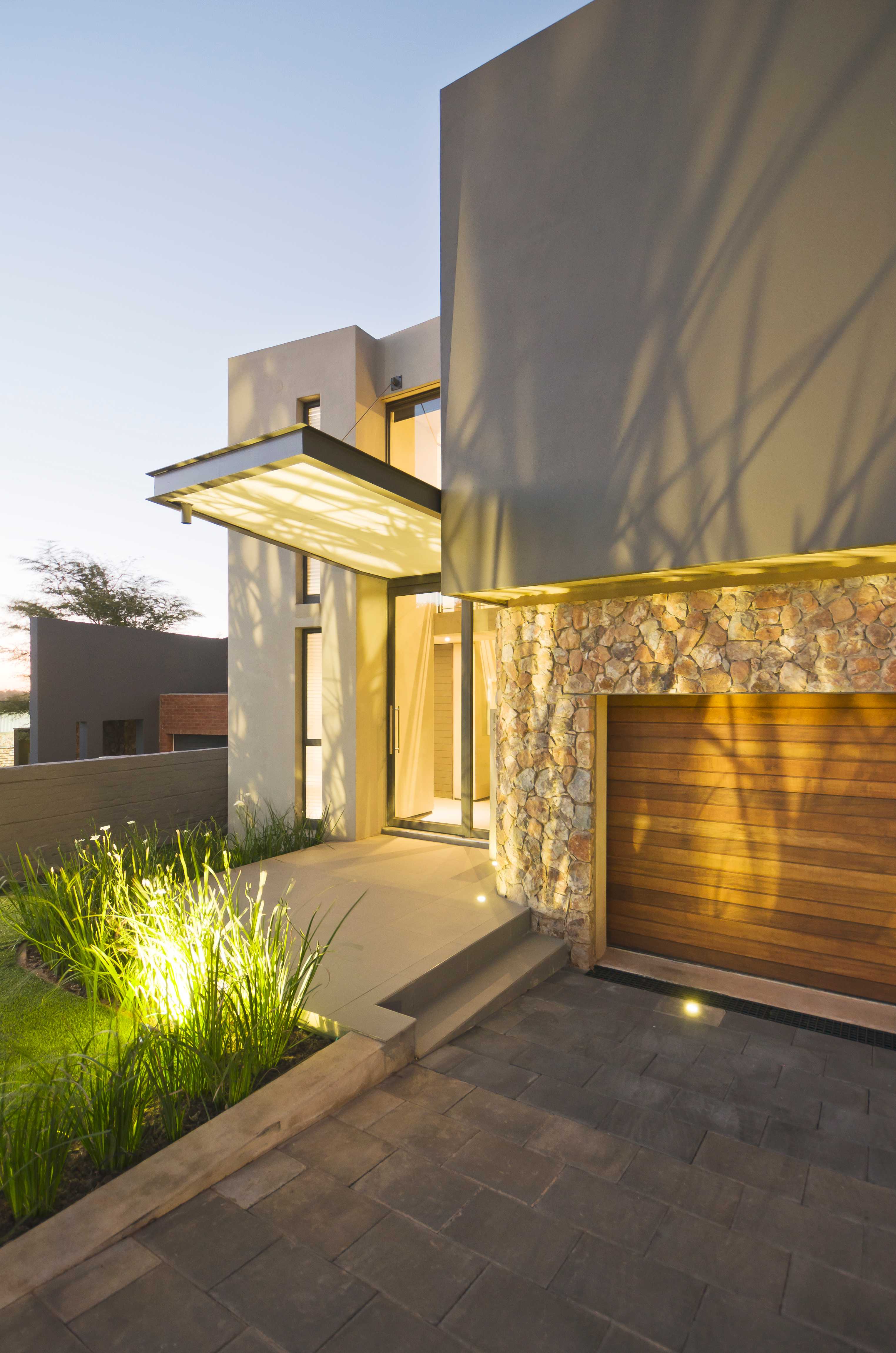 狭窄立面上的宜居空间-6