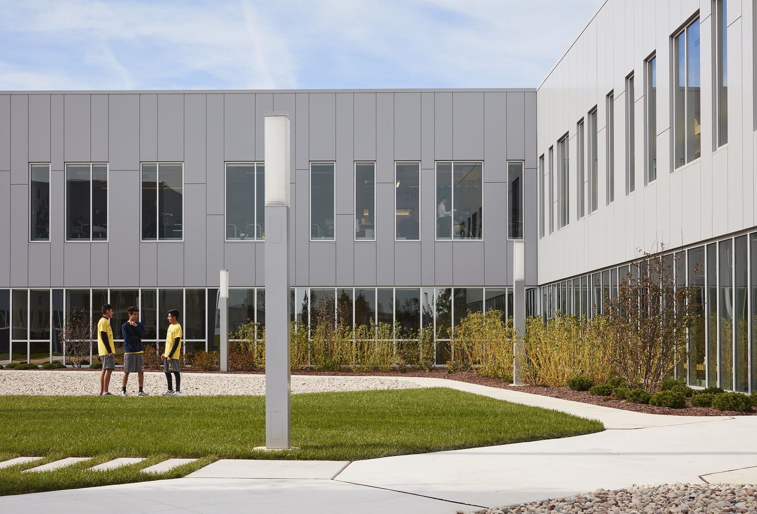 美国曼苏托高中-18