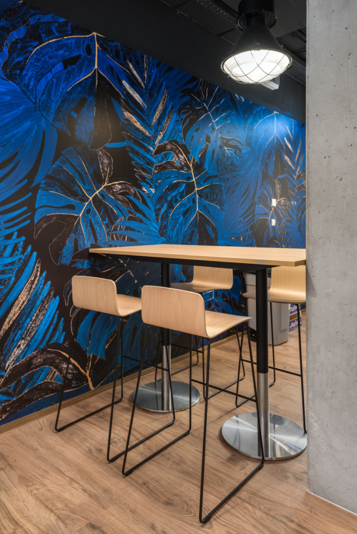 波兰 Fresenius 办公室设计 | 现代、实用、人性化-24