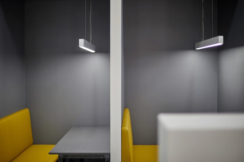 首尔 50 平极简咖啡厅，打造温馨交流空间-10