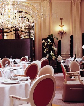 11 ALAIN DUCASSE AU PLAZA ATHÉNÉE 2000