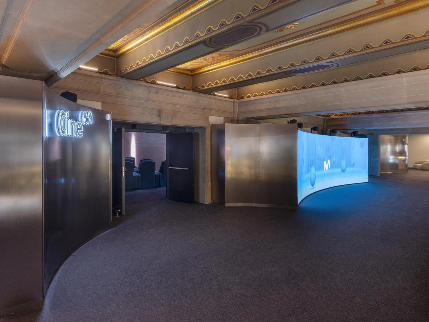 莫维斯塔空间,手机店丨西班牙马德里-22