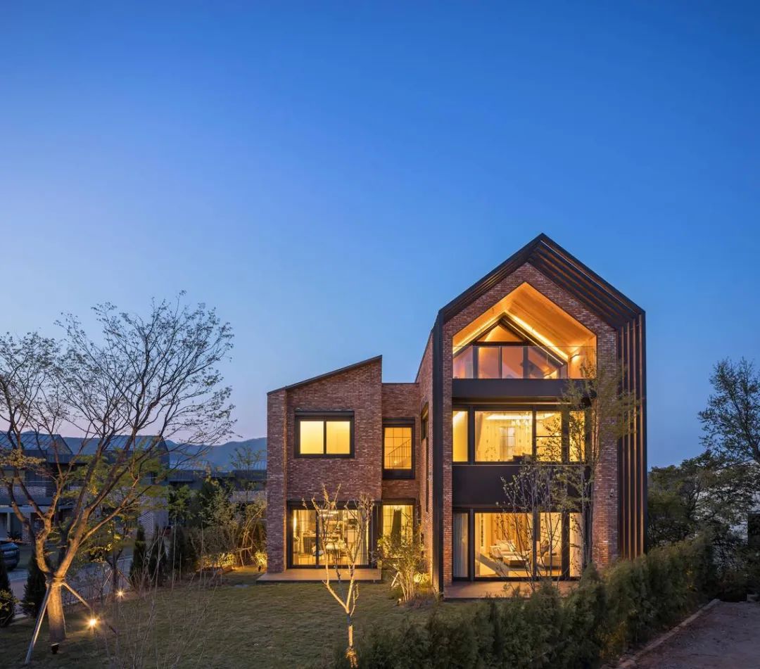 韩国乡镇红砖度假屋 | 尊重自然,和谐共处的珍贵谈话-20