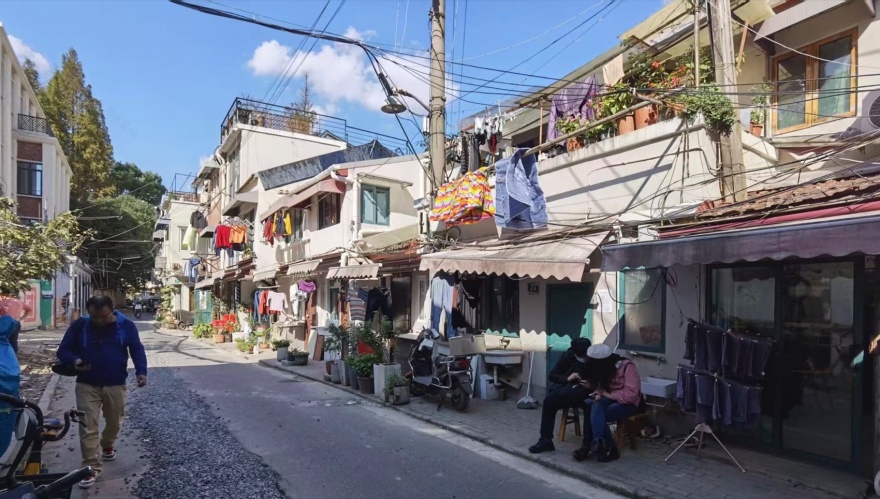 愚园路“城市旮旯”空间改造丨中国上海丨灰空间建筑事务所-11