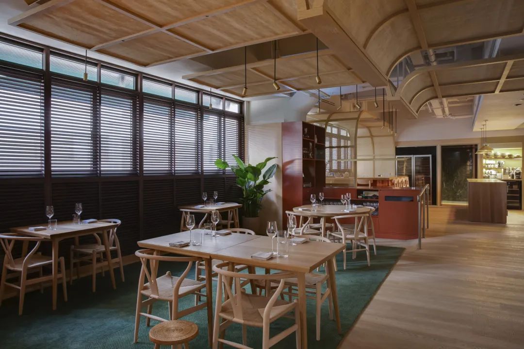 香港乳清餐厅丨中国香港丨亚太公装-8