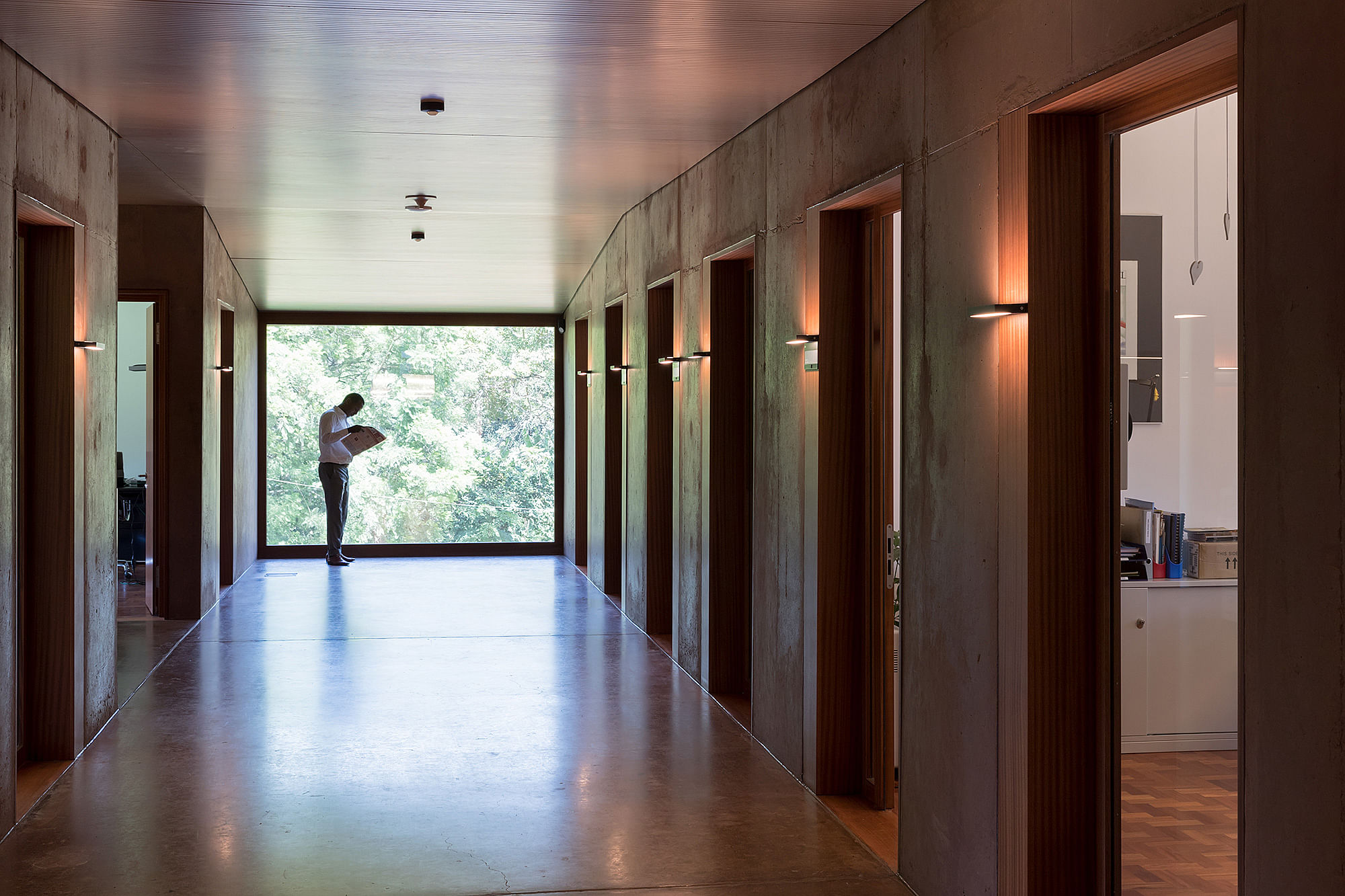 肯尼亚内罗毕新瑞士大使馆丨Roeoesli & Maeder Architects（ro.ma）-18