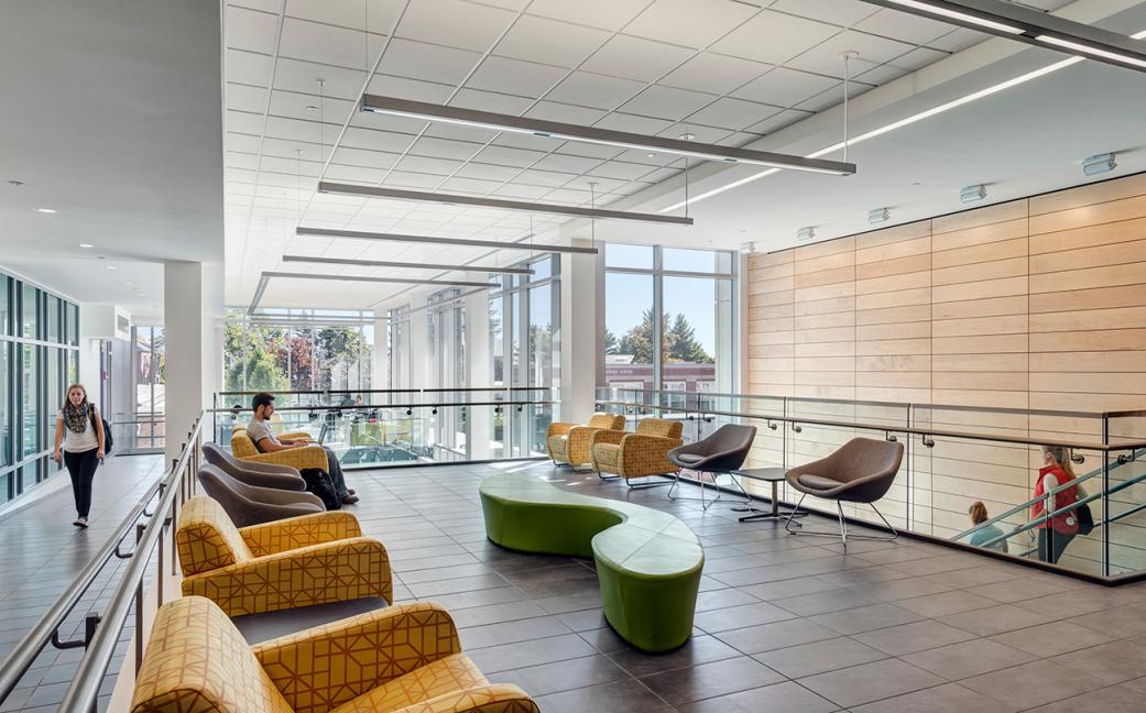 Fitchburg State University-The Antonucci Science Complex | CBT-2