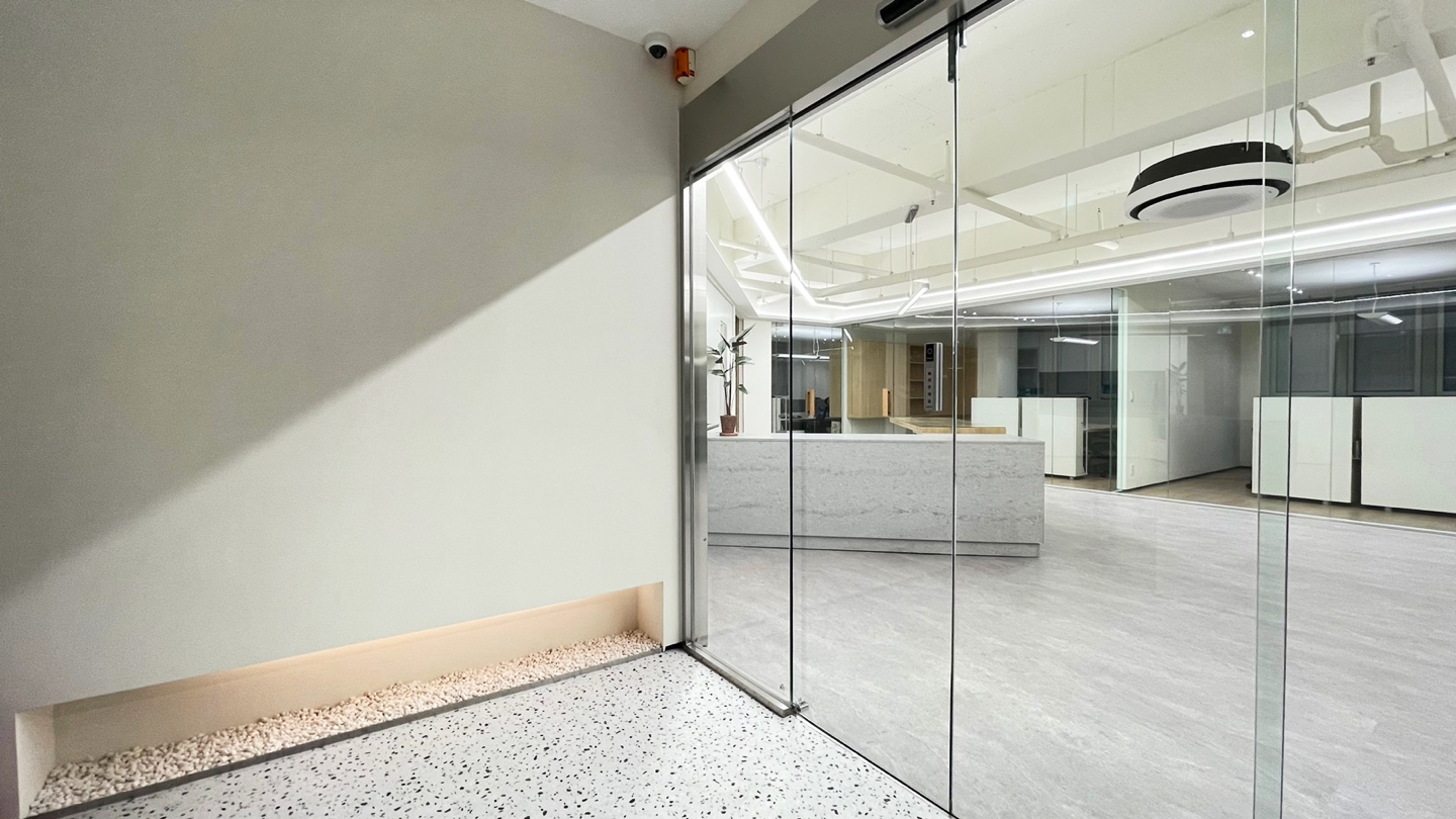 明亮简约 70 平办公空间设计-8