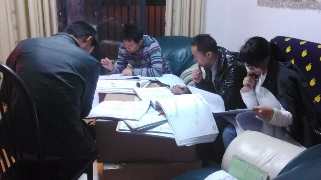 《上海迪士尼·明日世界》 | 圆滚滚的米老鼠,尖端设计的奇幻城堡-36