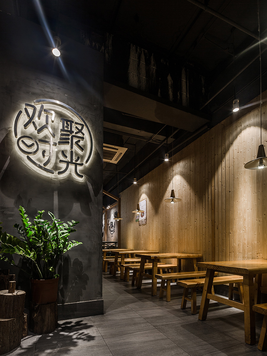 餐饮设计·木屋烧烤深圳泥岗店-16