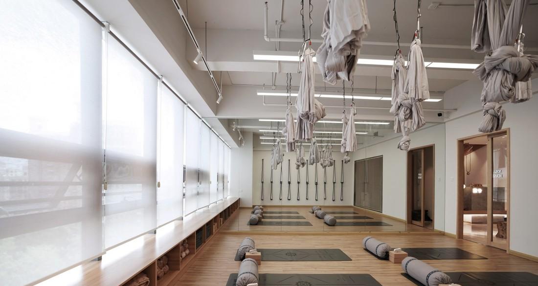 空间利用与功能融合的瑜伽馆设计-17