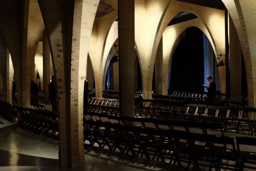 2015 春夏 Miu Miu 巴黎时装秀 | 建筑与时尚的完美交融-15