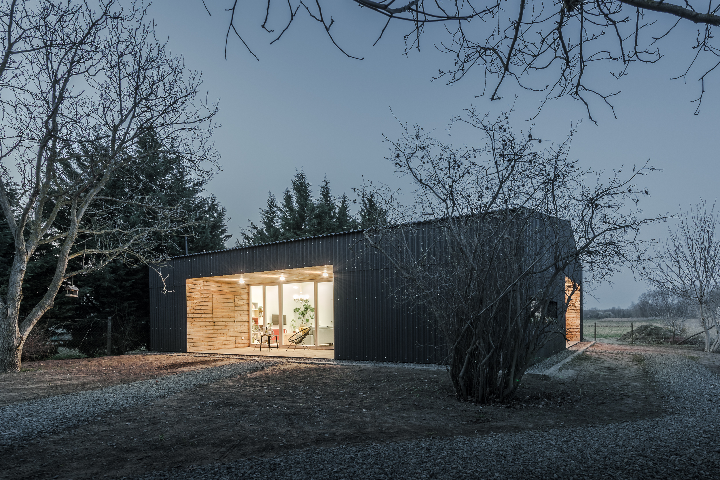 黑瓦屋 · 简约和谐的自建房设计丨匈牙利丨Balogh Csaba 等-52