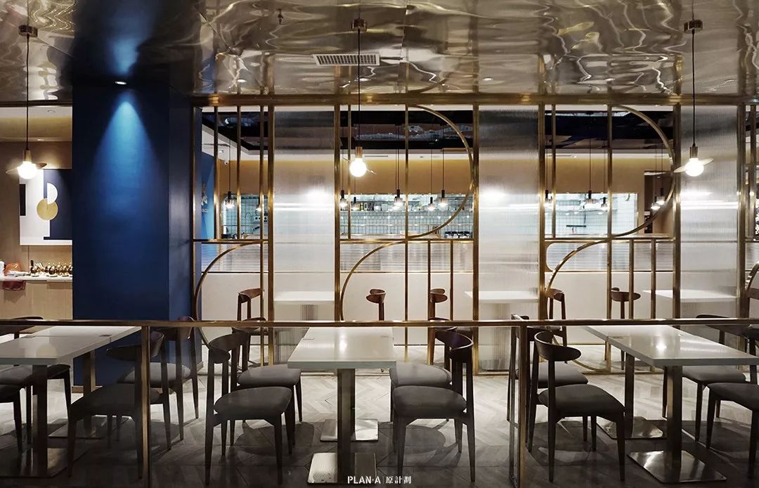 广州美林 M·LIVE 天地“点港点造”餐厅,蓝色主调展现创新精神-47