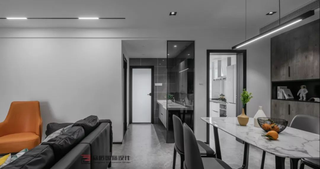 现代黑白灰格调的格林花园 120㎡设计-31