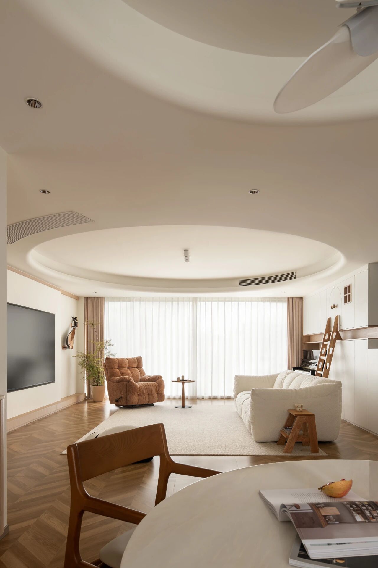 SA实景  一个会“生长”的家，用原木与暖白书写亲子陪伴的诗_20250929-22